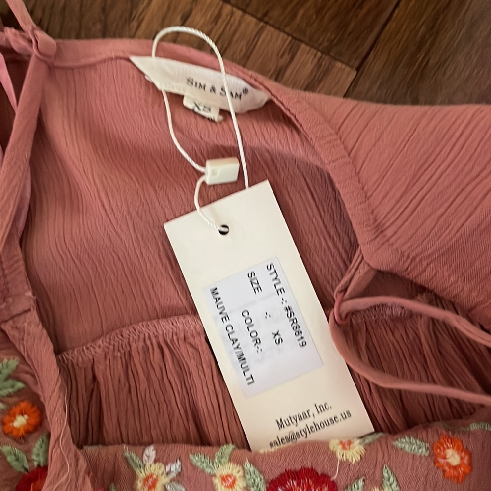 NWT Sim and Sam bohemian pink floral embroidery baby doll pink tank top - Picture 4 of 4